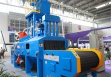 江蘇拋丸機(jī)除銹設(shè)備 網(wǎng)帶式拋丸清理機(jī)